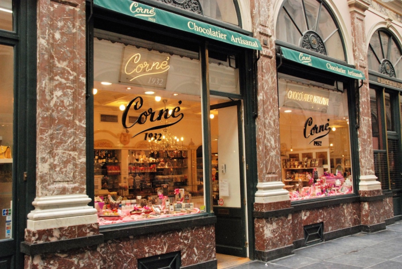 patisserie-LE CANNET-min_chocolate_chocolaterie_shop_luxury_chic_gallery_brussels_belgium-558146